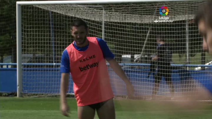 El Alavés sigue entrenando a buen ritmo El Alavés sigue entrenando a buen ritmo