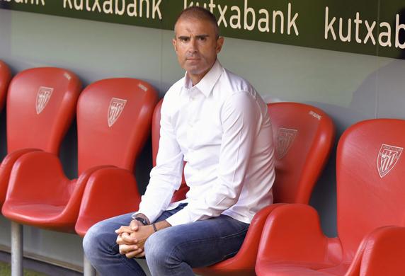 Gaizka Garitano, en el banquillo de San Mamés