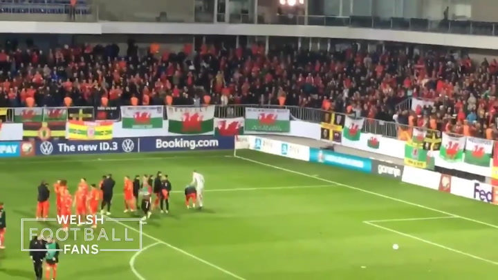 ‘’Gales, golf, Madrid’ es el cántico de la afición de Gales que habla de las prioridades de Bale ‘’Gales, golf, Madrid’ es el cántico de la afición de Gales que habla de las prioridades de Bale