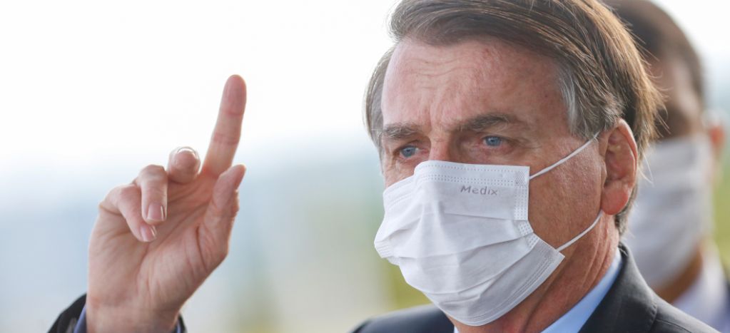 Bolsonaro exonera de responsabilidad a policías por su actuar durante la pandemia