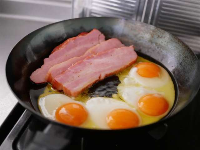 studio-ghibli-anime-food-receta-bacon-eggs-howls-moving-castle-japanese-animation-hayao-miyazaki-japan-news-1 studio-ghibli-anime-food-receta-bacon-eggs-howls-moving-castle-japanese-animation-hayao-miyazaki-japan-news-1