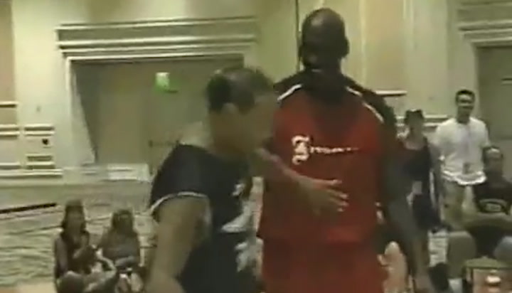 El inversor de 45 años que ganó a Michael Jordan en uno contra uno