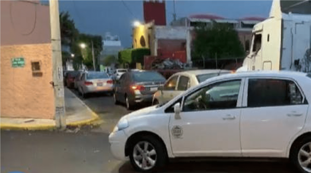 Enfermera sufre discriminación por COVID-19, le pintan fachada de su casa en Querétaro, Fiscalía hace cateo