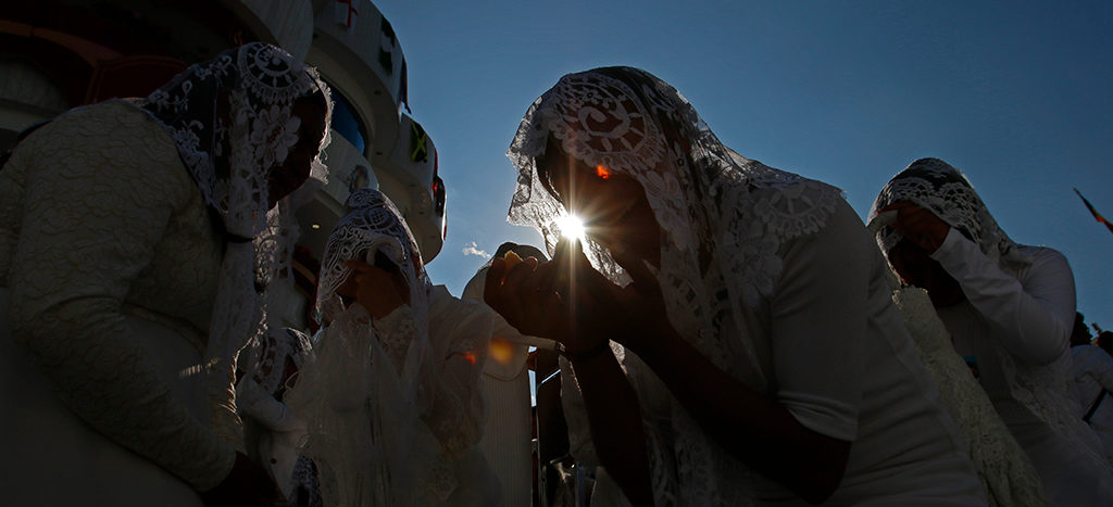 Exhortan a líderes religiosos a unirse para derrotar al coronavirus