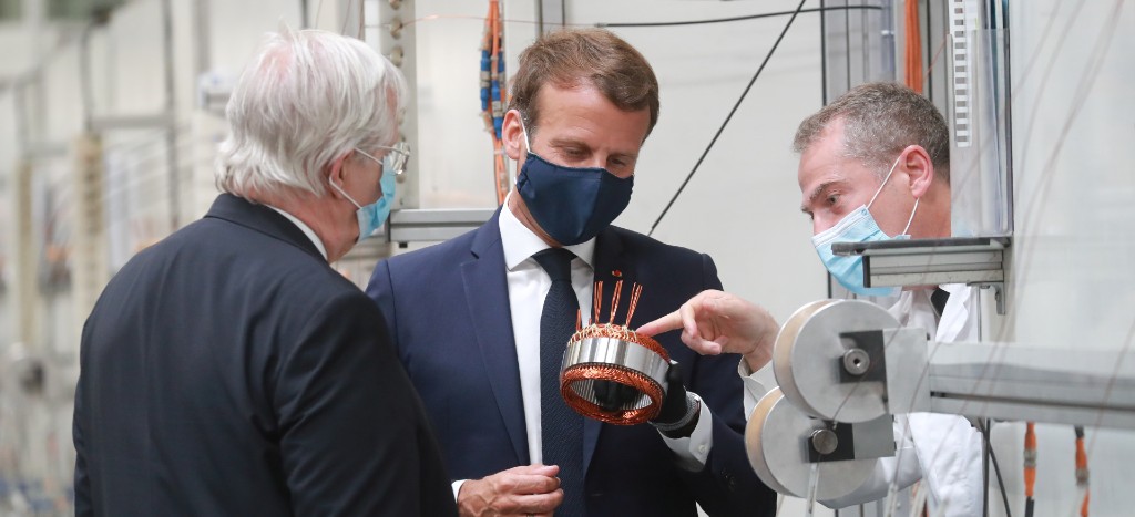 Francia busca liderazgo europeo en producción de vehículos ‘verdes’