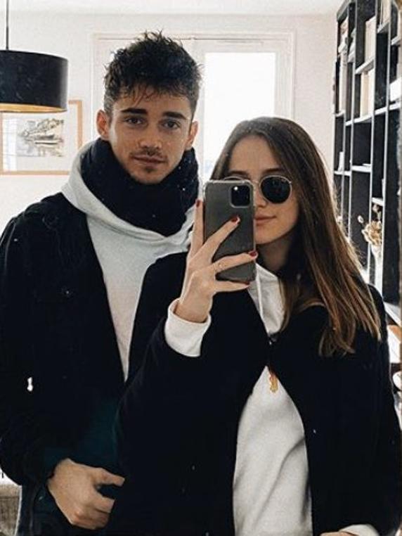 Charles Leclerc y su novia Charlotte Siné