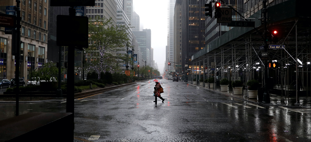 Nueva York reabrirá el viernes algunas actividades de bajo riesgo