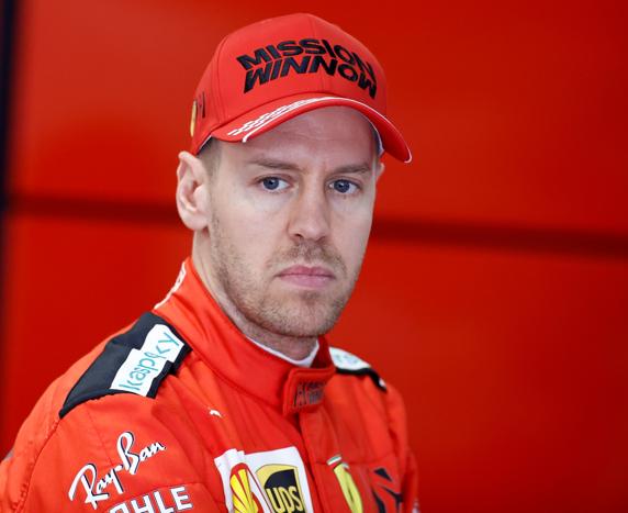 Vettel, en los test de pretemporada de 2020 en Barcelona, con Ferrari