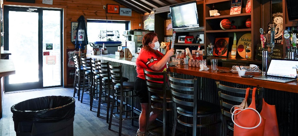 Reabren negocios en Georgia tras confinamiento por virus