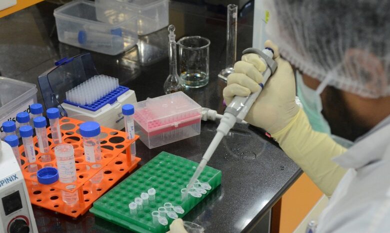 UE planea reserva permanente de medicinas esenciales y equipamiento sanitario