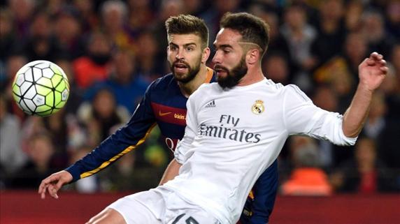 Dani Carvajal, en una imagen de archivo junto a Gerard Piqué