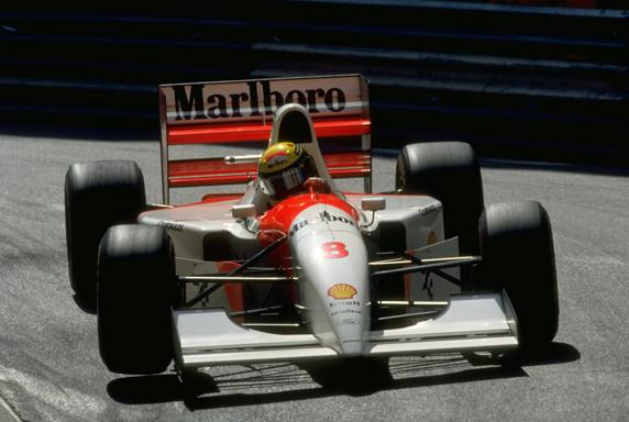 Senna, en 1993. El piloto no tenía protección lateral en el cockpit