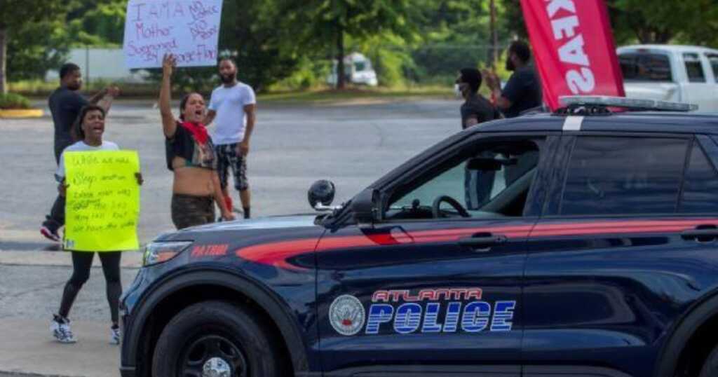 Estados Unidos: policías matan a tiros a otro joven afroamericano, en medio de la conmoción por el caso George Floyd