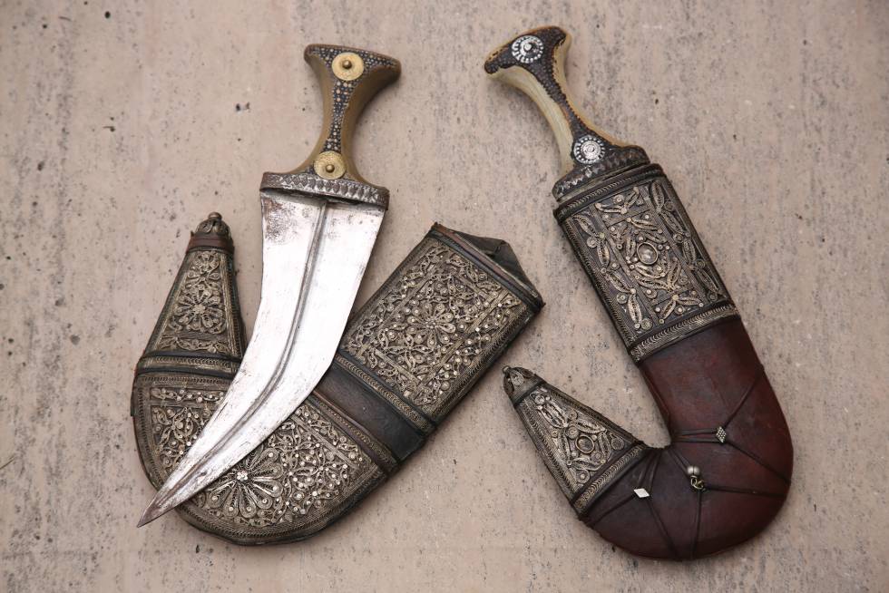 'Jambiya' adquirida en el zoco de Saná (Yemen).