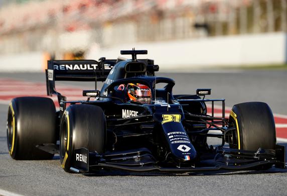 Esteban Ocon, piloto de Renault junto a Ricciardo, con Sirotkin como reserva