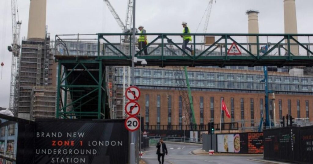 Boris Johnson valida más intervención estatal para reactivar la economía