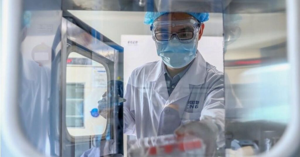 Anticuerpos de coronavirus caen entre dos y tres meses después del contagio