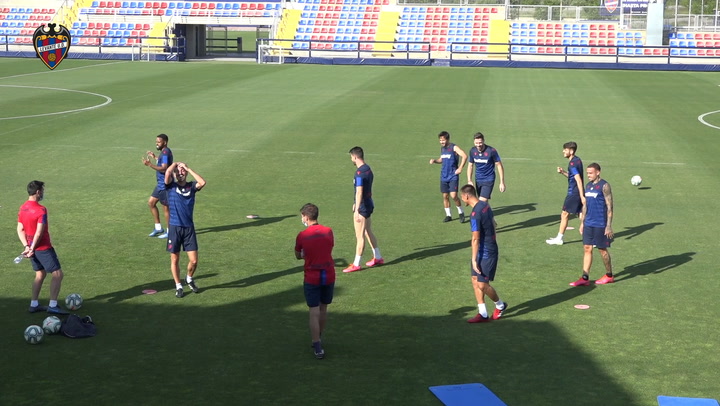 Sexto entrenamiento de la semana para el Levante Sexto entrenamiento de la semana para el Levante