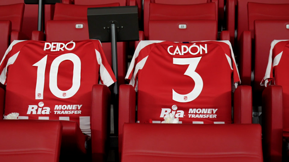 Las fotos del emocionante homenaje del Atlético de Madrid a los fallecidos por el Covid-19.