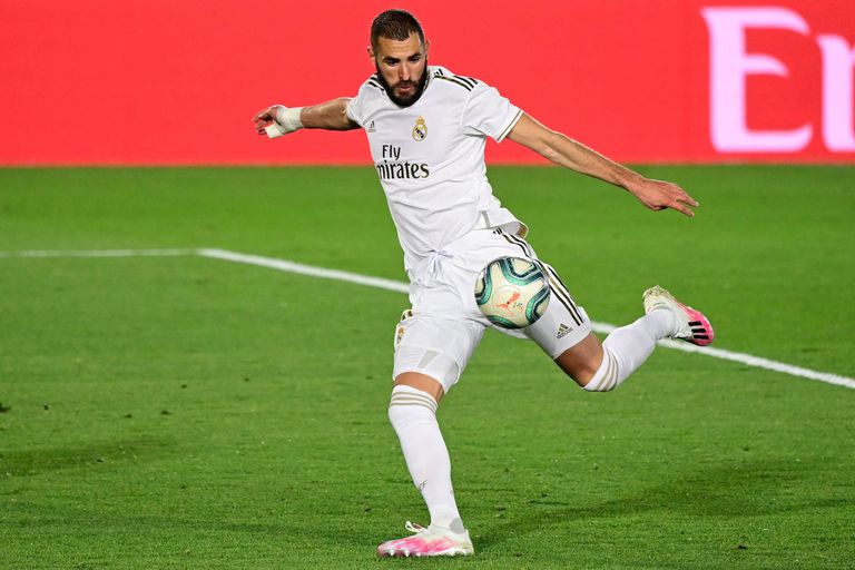 Benzema, en la acción del 3-0 contra el Valencia.