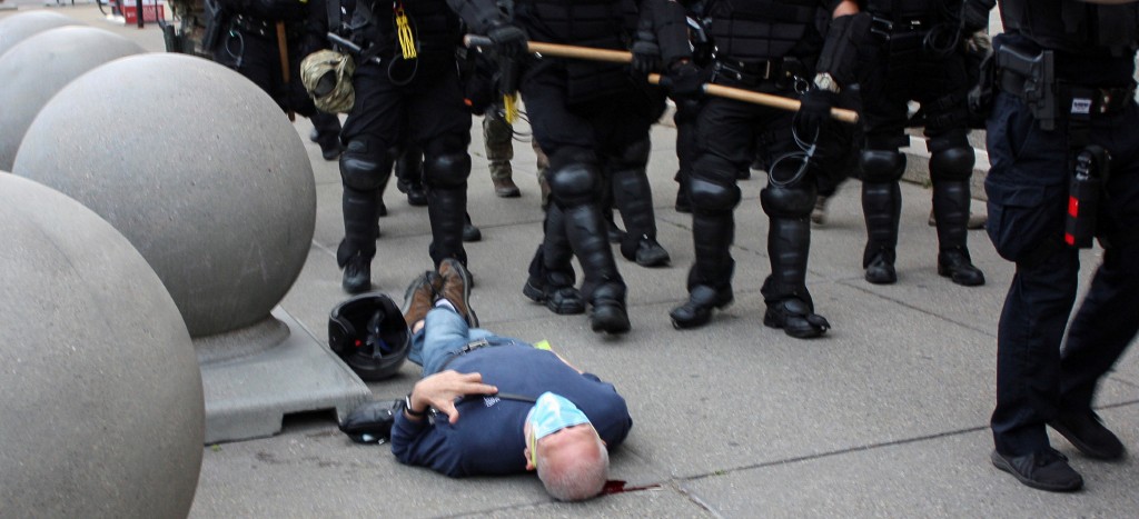 Escuadrón antidisturbios en Buffalo renunció en apoyo a elementos acusados de brutalidad policial