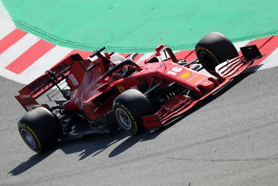 Leclerc, con el SF1000, en los pasados test de Barcelona