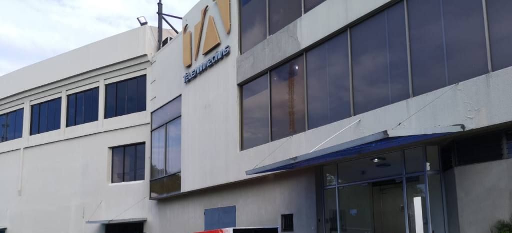 Fiscalía de Ecuador investiga atentado con dinamita a televisora