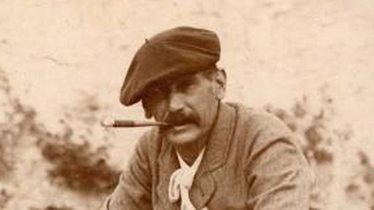 Benito Pérez Galdós, en la finca familiar de Los Lirios en Gran Canarias en 1894.