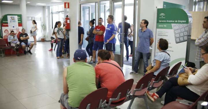 La pandemia empujará a la pobreza a más de 700.000 personas en España, según Oxfam