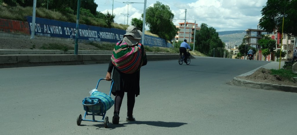 La rezos no alcanzaron para detener a un virus