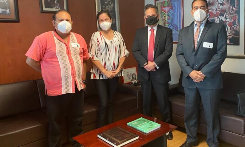 Líderes queretanos de MORENA se reúnen con Santiago Nieto en la ciudad de México, en aras de la unidad