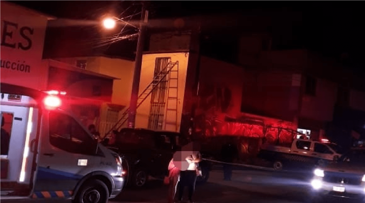 Muere al caer de un segundo piso en colonia Sagrado Corazón de San Juan del Río