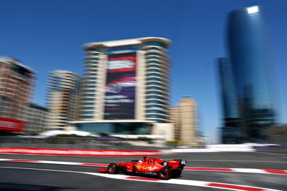 FBakú presentaba igual que Singapur la dificultad añadida de ser un circuito urbano