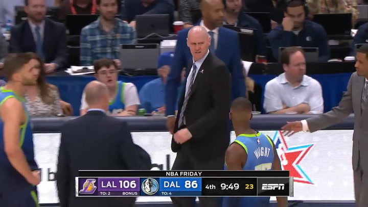 Rick Carlisle, entrenador de los Dallas Mavericks Rick Carlisle, entrenador de los Dallas Mavericks