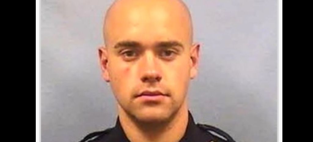 Presentan cargos de asesinato contra expolicía que disparó a afroamericano en Atlanta