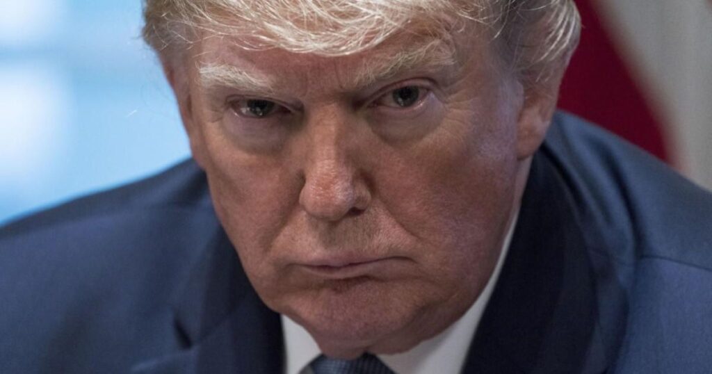 Revés para Trump: prohíben la hidroxicloroquina, promueven la dexametasona