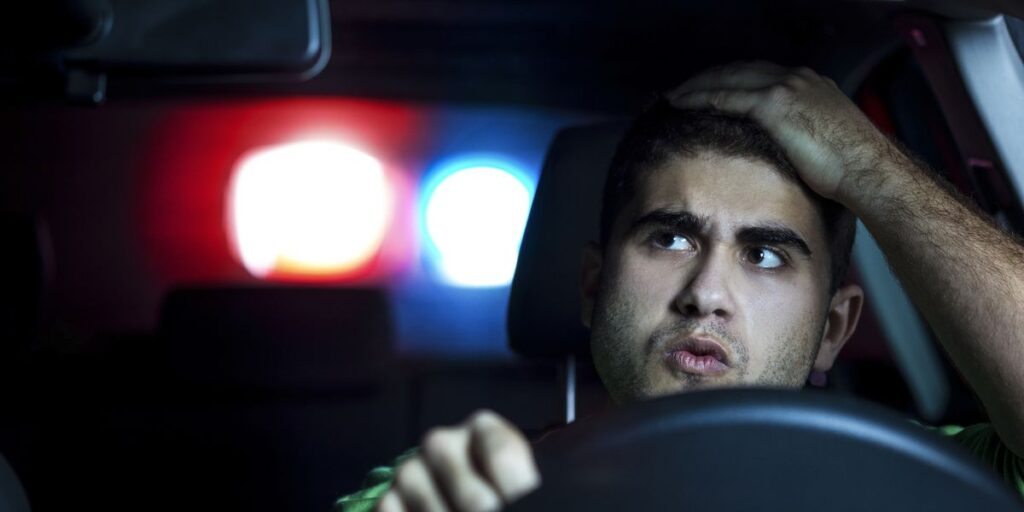 Solo diga & # 039; Hola Siri, me están volcando & # 039; registrar interacciones policiales