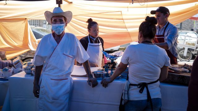 Toda una familia resulta contagiada de COVID-19 en Querétaro, detecta brote salubridad