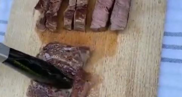 Jovic ha colgado un detalle de la barbacoa que ha realizado junto a sus amigos Jovic ha colgado un detalle de la barbacoa que ha realizado junto a sus amigos