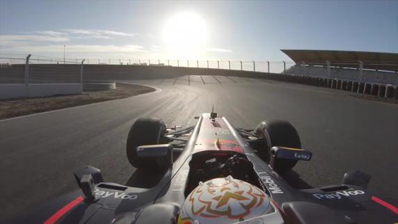 Verstappen desvela el nuevo Zandvoort con una vuelta de infarto
