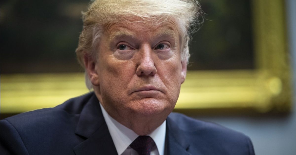 Ahora Trump va a usar barbijo y dice que lo hace parecer a El Llanero Solitario