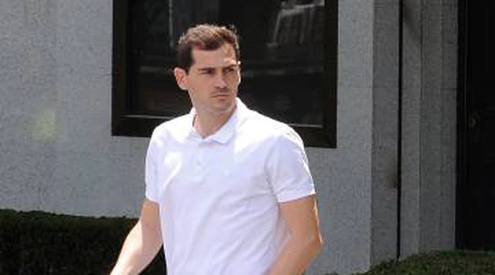 Iker Casillas, despedida de Oporto y polémica con la Federación