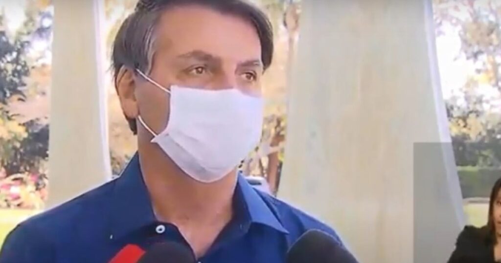 Bolsonaro confirmó que dio positivo para coronavirus y dijo que está "muy bien"