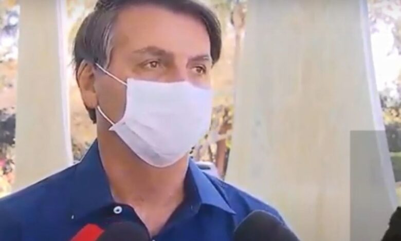 Bolsonaro confirmó que dio positivo para coronavirus y dijo que está "muy bien"