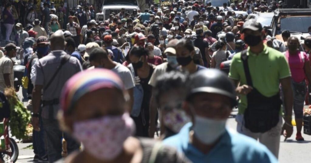 OMS: en un solo día 230.000 personas se contagiaron de coronavirus en el mundo