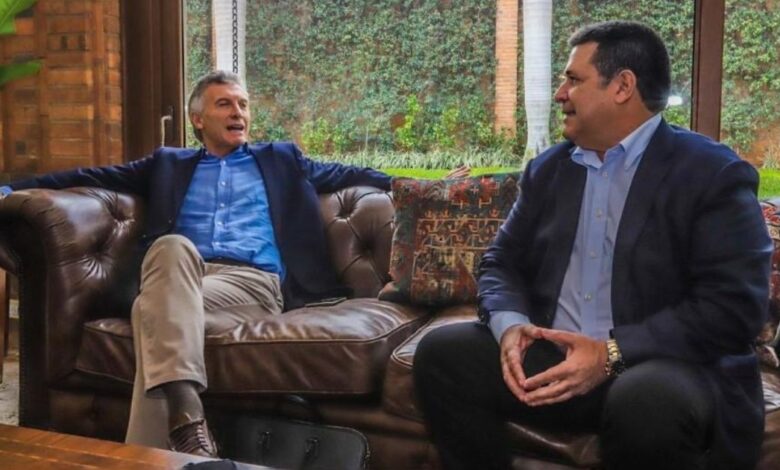 Coronavirus: Macri no hizo en Paraguay la cuarentena que le exigen a extranjeros