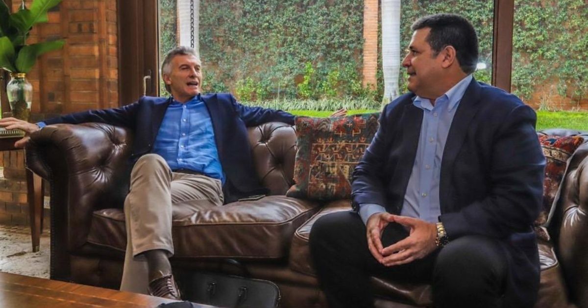 Coronavirus: Macri no hizo en Paraguay la cuarentena que le exigen a extranjeros