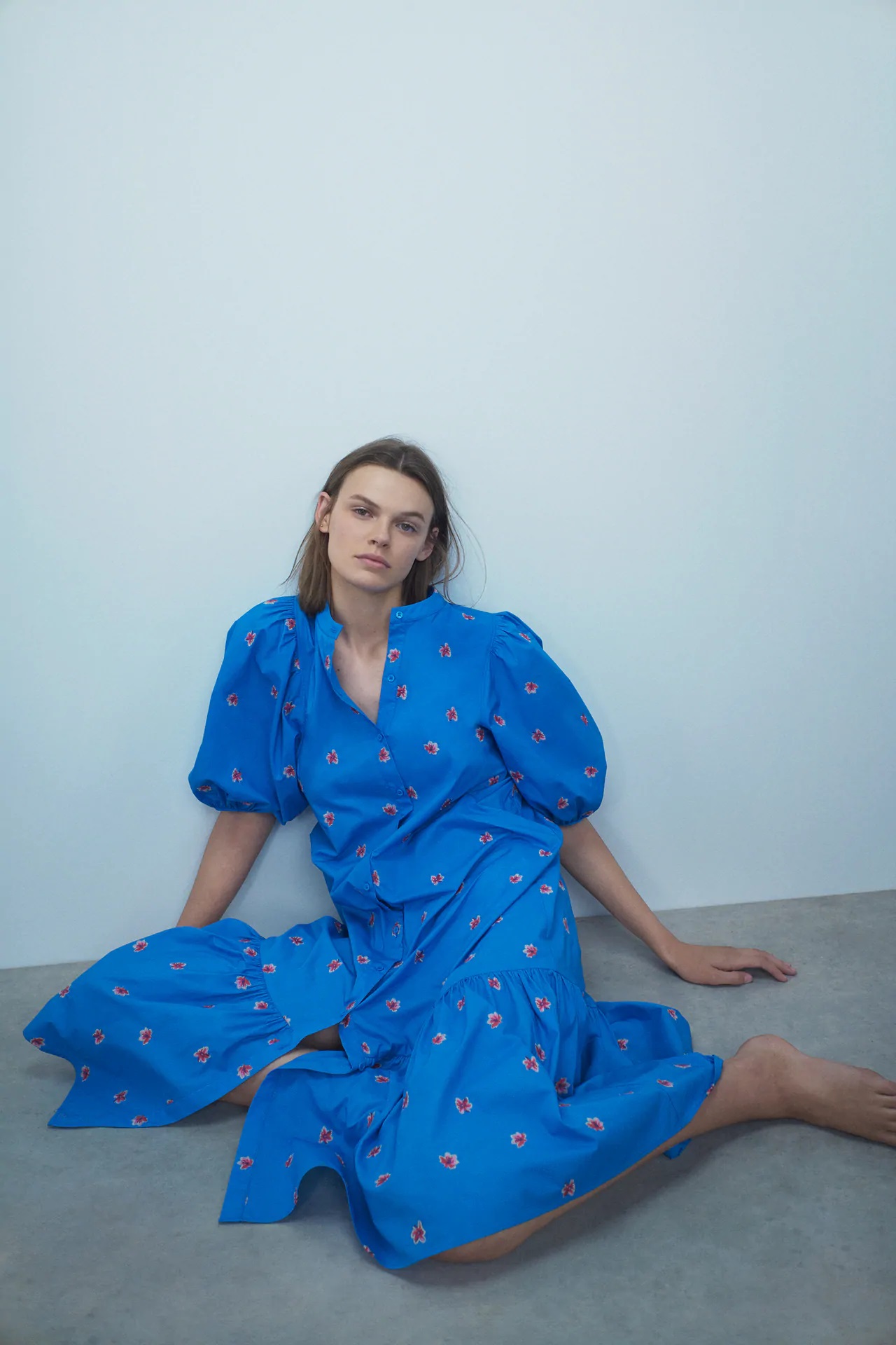 El arriesgado vestido de Zara con flores bordadas de Tamara Falcó o te encanta o lo odias