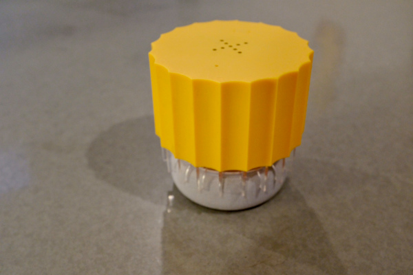 MSCHF lanza un complemento de dispositivo de interferencia ultrasónica para su Amazon Echo