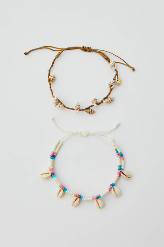 5 complementos con conchas de mar de Pull&Bear una tendencia veraniega atemporal